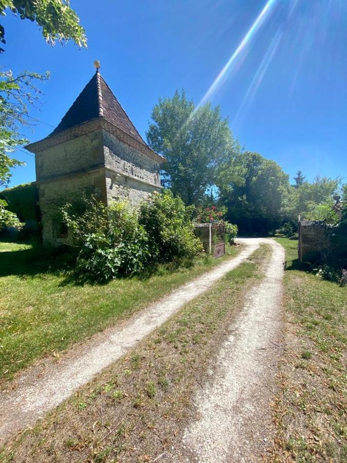 Gite De L'Edelinie Nanteuil-Auriac-de-Bourzac エクステリア 写真